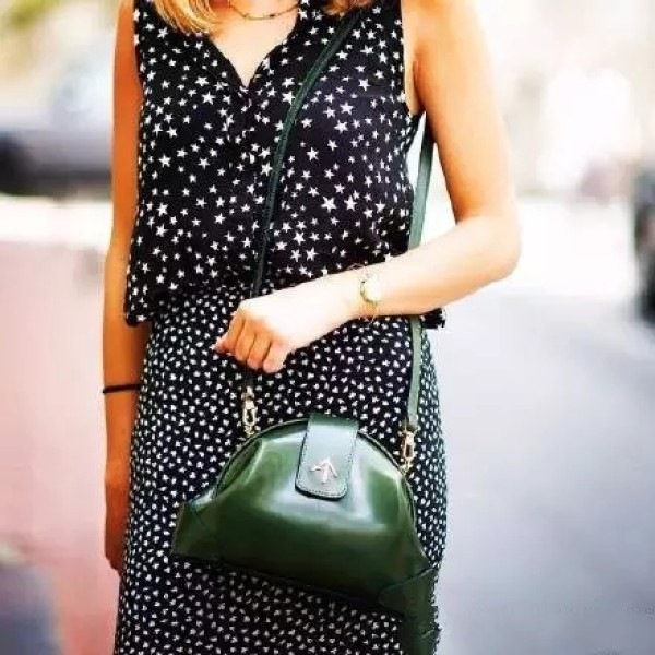 包包种草｜最近哪些包是当红炸子鸡