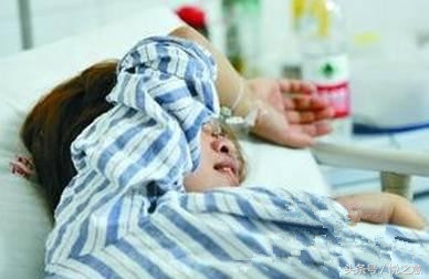 怀孕29周突然胎动多是什么原因,怀孕24周胎儿异常孕妈有什么反应