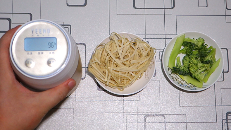 yeeho焖烧杯怎么样,保温36小时以上焖烧杯测评