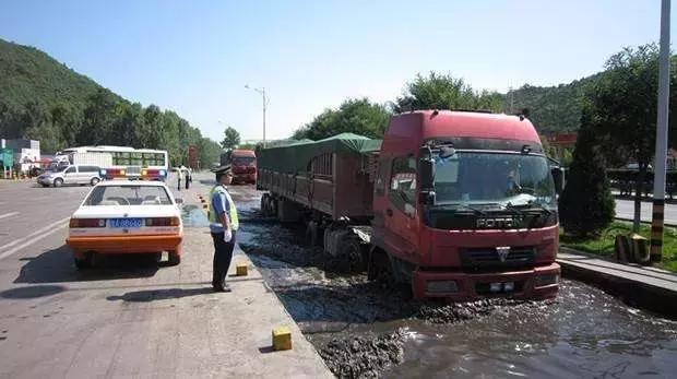 刹车失灵怎么办莫慌,刹车突然失灵怎么办记住这4招