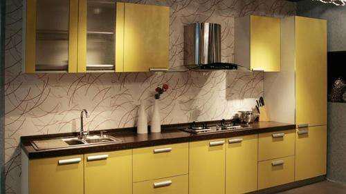 橱柜选模压板、饰面板还是不锈钢好？聪明人都选这种，性价比超高