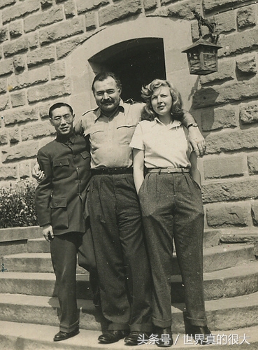 诺曼底登陆中唯一的女人,藏在医用船上,扮成担架工走上海滩