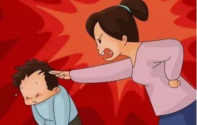 孩子调皮把孩子的脸打了没事不,孩子打了自己的脸