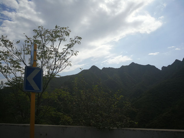 希望以后有时间可以一起去露营,我们还有机会一起去爬山吗