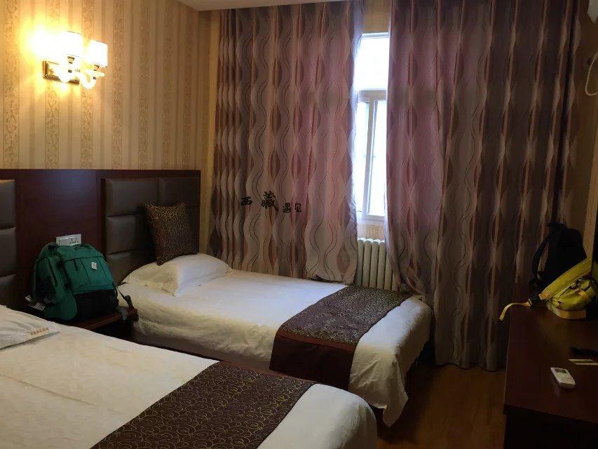 秋日沉浸在夕阳的怀抱中,初秋沉醉在西藏的图片