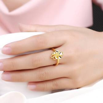 女士黄金戒指有什么讲究,珠宝戒指佩戴的讲究