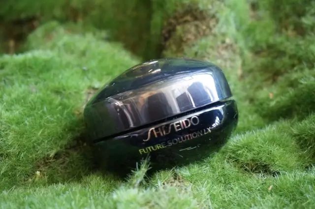 女人要对自己好一点好好护肤,女人就要好好保养