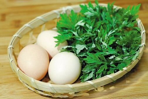 艾叶和什么加一起能祛湿排寒,艾叶和生姜一起怎么炒制热敷