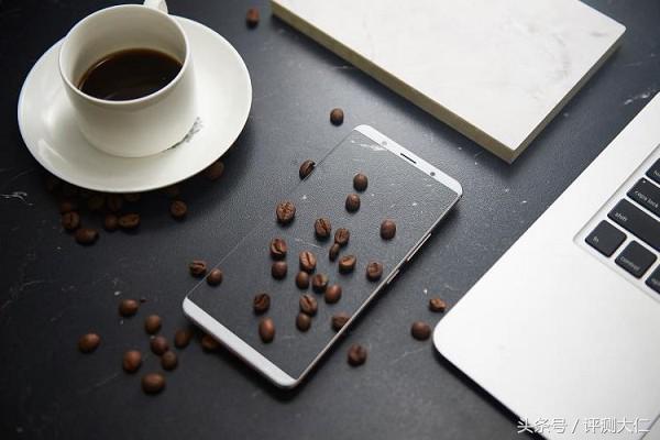 全面屏的手机哪一款比较好,全面屏手机最好的一款