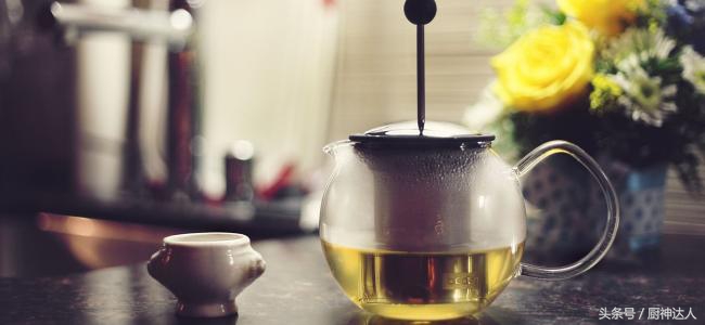 红茶绿茶花茶各自的好处,喝红茶绿茶的好处和功效