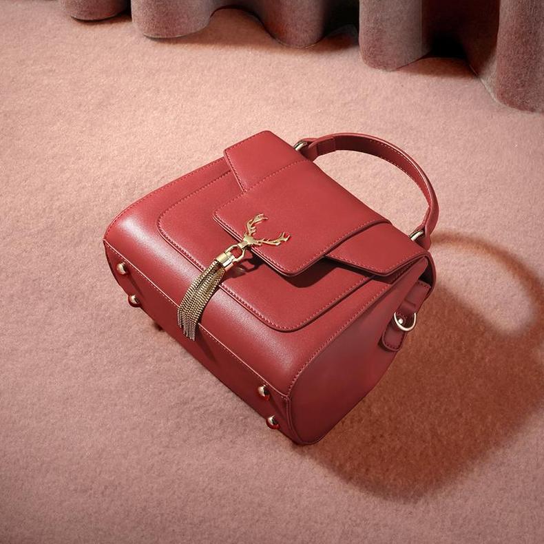 紧身牛仔穿出优雅气质,牛仔系类穿出大牌感觉