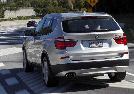 宝马x320i与28i的区别,20款宝马x3功能讲解