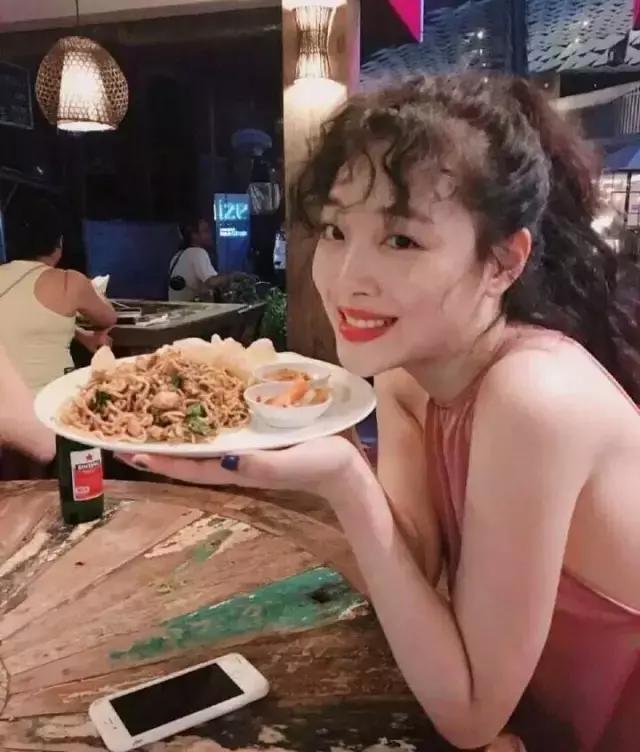 卷刘海自己怎么做,现在最火的刘海自制