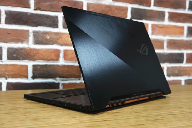 谁说轻薄与游戏不可兼得？MAX-Q游戏本性能实测