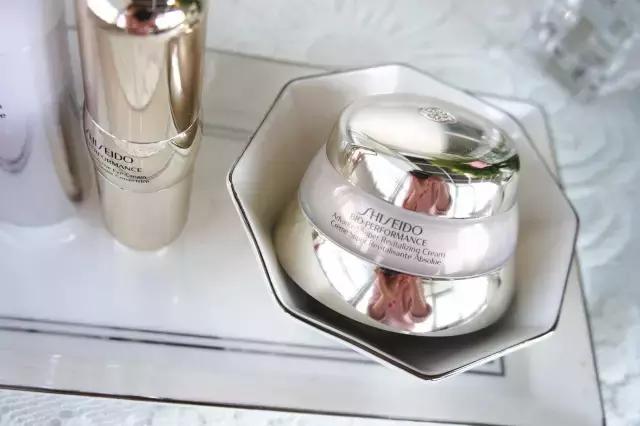 混油皮30以上秋冬抗老面霜,秋冬应该买什么面霜比较好