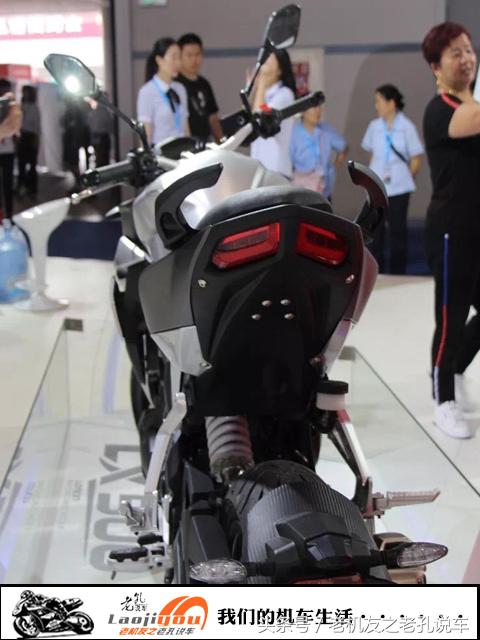 春风400nk发动机,春风400nk隆鑫500r对比