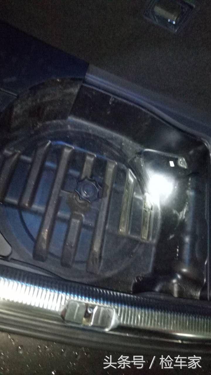 大众r36旅行版颜色,扮猪吃老虎旅行车