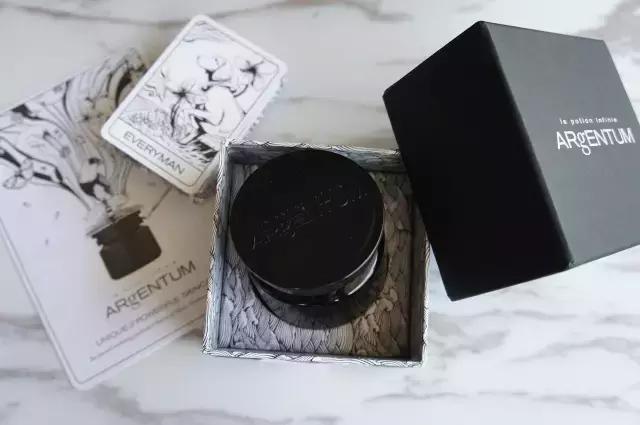 混油皮30以上秋冬抗老面霜,秋冬应该买什么面霜比较好