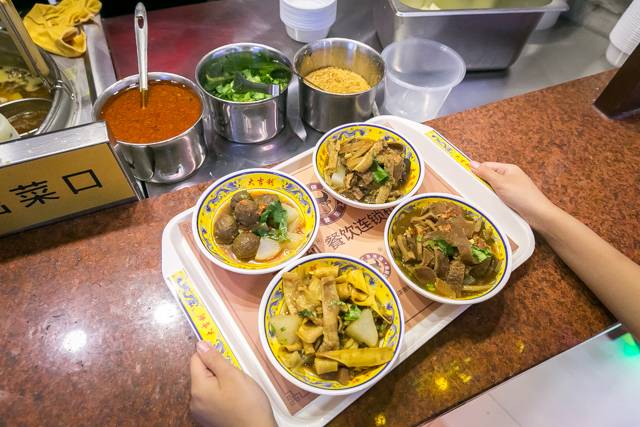 珠三角人气NO.1的地道广东小吃“嫩牛什”开进和平大悦城、伊势丹