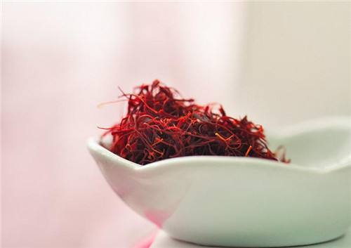 肺气肿用艾叶泡脚好吗,助肺化痰泡脚中药方