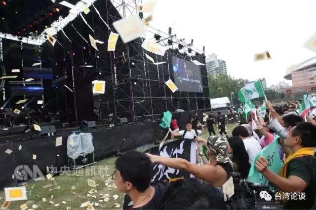 《中国新歌声》台大被闹场是有“黑帮”介入?谁才是“黑帮”?!