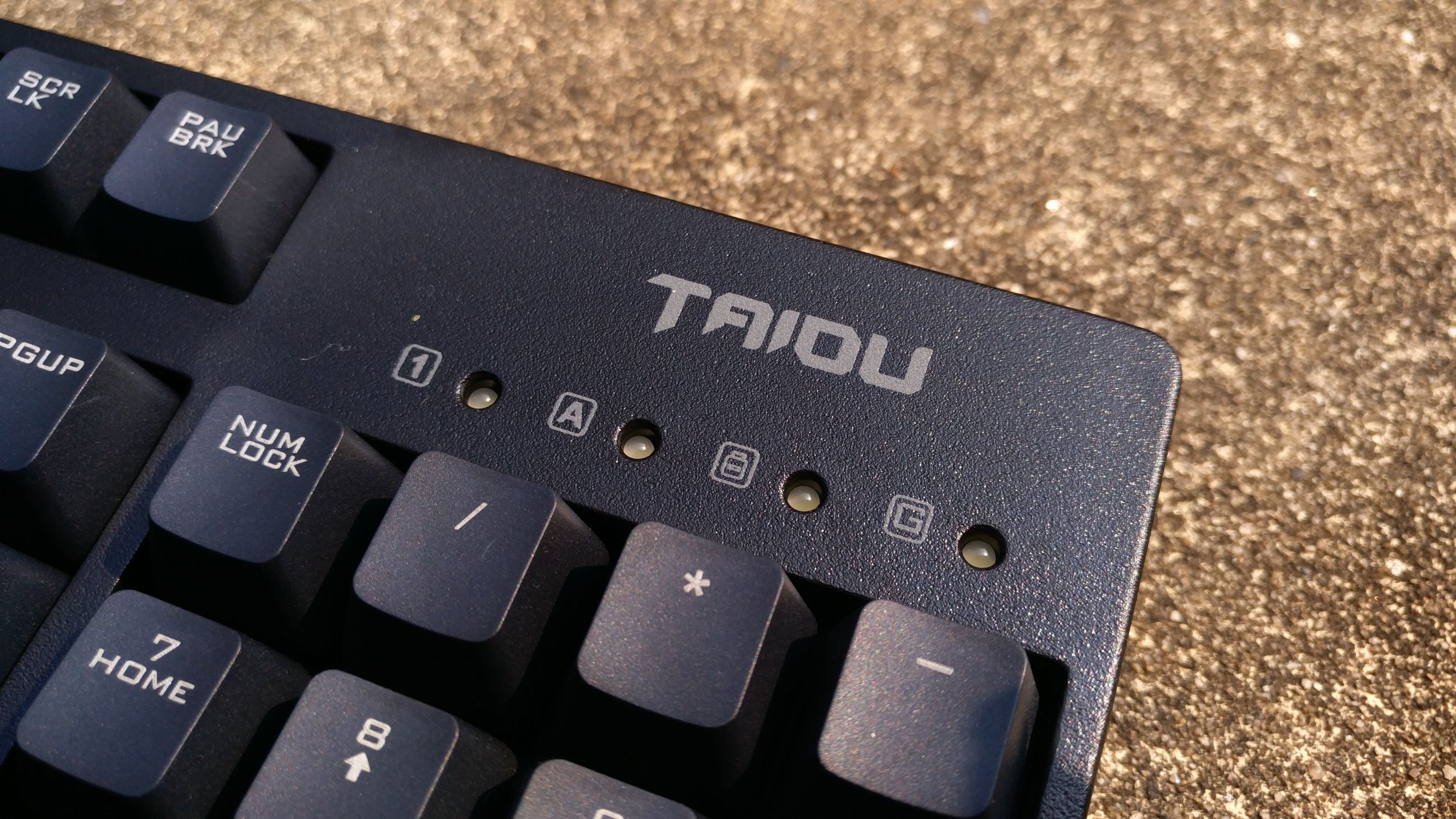 钛度tkm320x什么键盘,召唤师zk3机械键盘