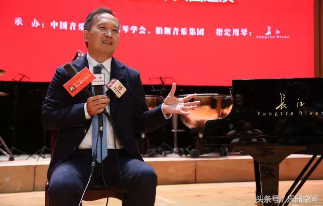 长江钢琴具有世界一流品质,人物采访古琴背景音乐