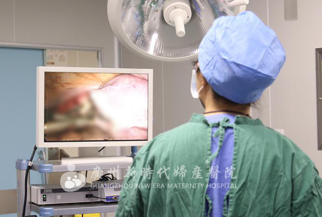 腹腔镜下广泛子宫切除术手术步骤,腹腔镜下子宫切除术的病例