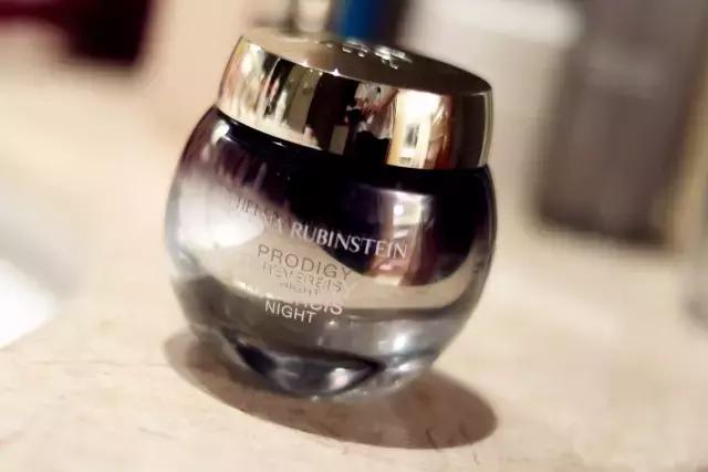 混油皮30以上秋冬抗老面霜,秋冬应该买什么面霜比较好