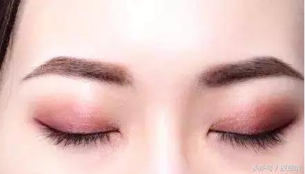 kiko01四色眼影盘,粉质细腻不输大牌的平价眼影