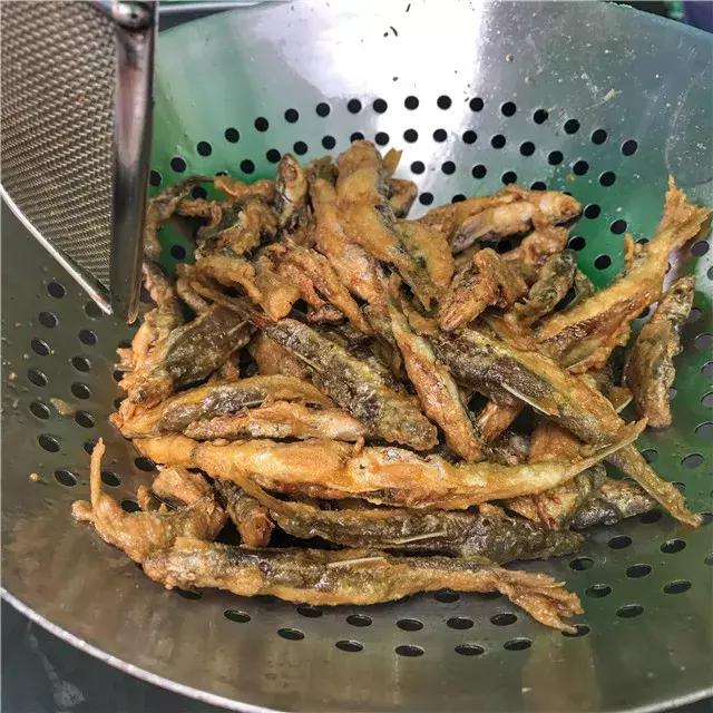 当你觉得活不下去的时候，就去菜市场吧