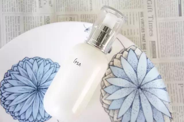 混油皮30以上秋冬抗老面霜,秋冬应该买什么面霜比较好