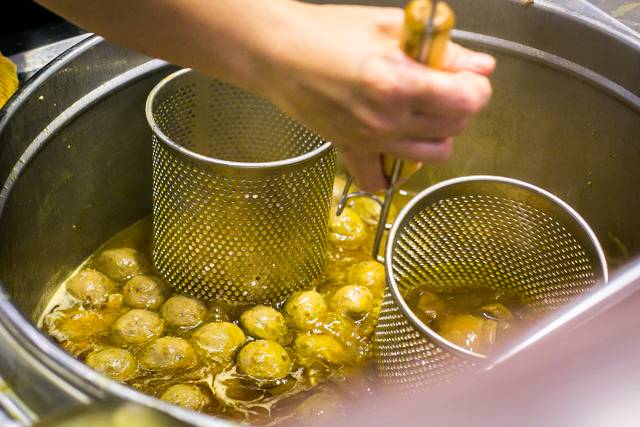 珠三角人气NO.1的地道广东小吃“嫩牛什”开进和平大悦城、伊势丹