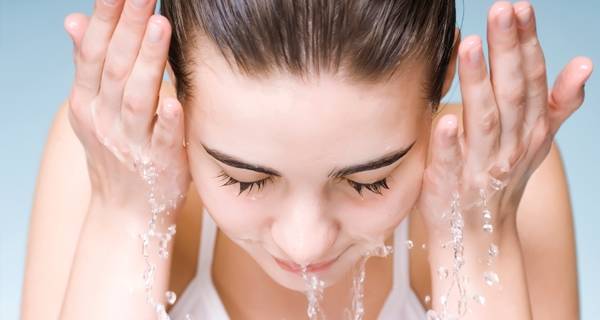 奥尔滨雪肌,奥尔滨跟ipsa哪个好用