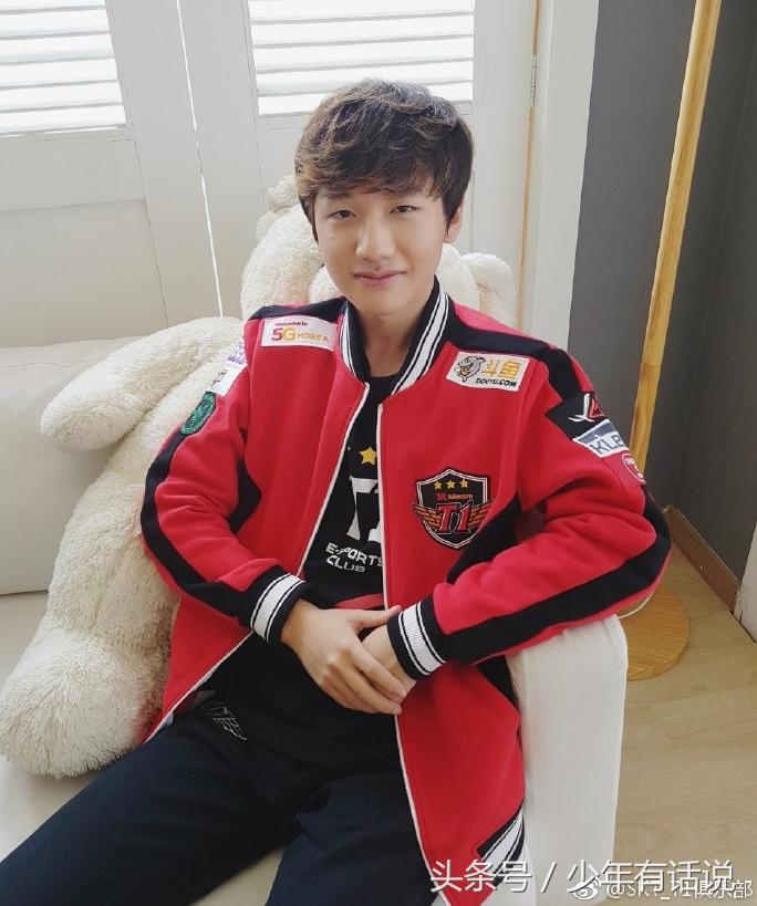 skt新赛季衣服,skt各赛季队服