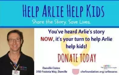 他是一名超市检票员，却依靠神奇画风，给大家带来快乐