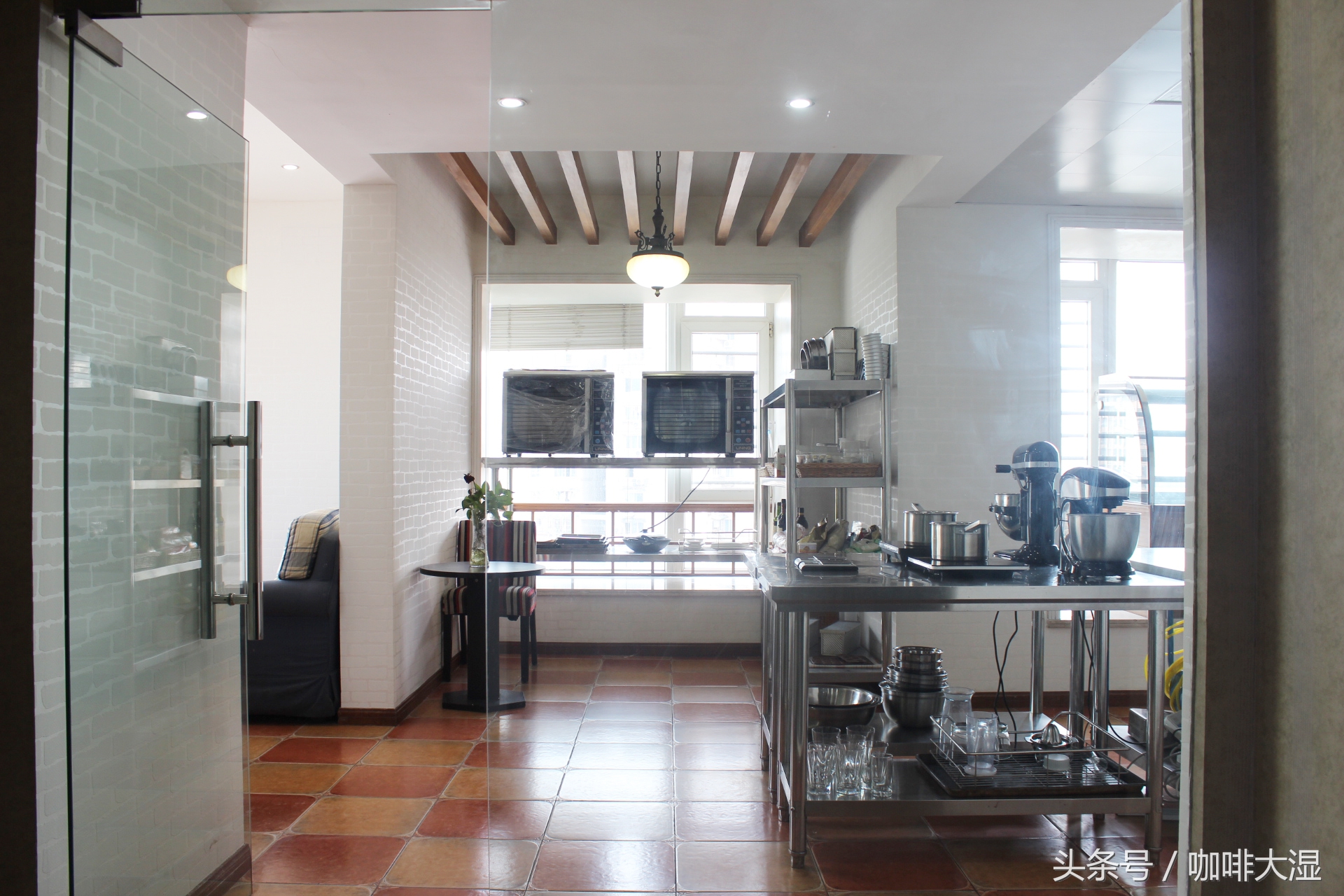 慕斯蛋糕怎样做的松软好看,制作慕斯蛋糕都需要什么