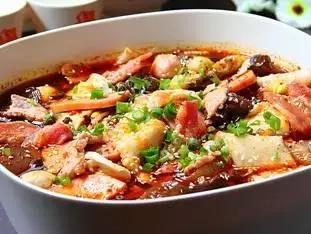乐山理工附近美食冒菜,乐山特色美食冒菜
