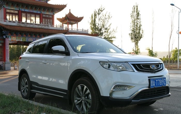 博越手动智尚0-100加速,博越2.0手动挡异响