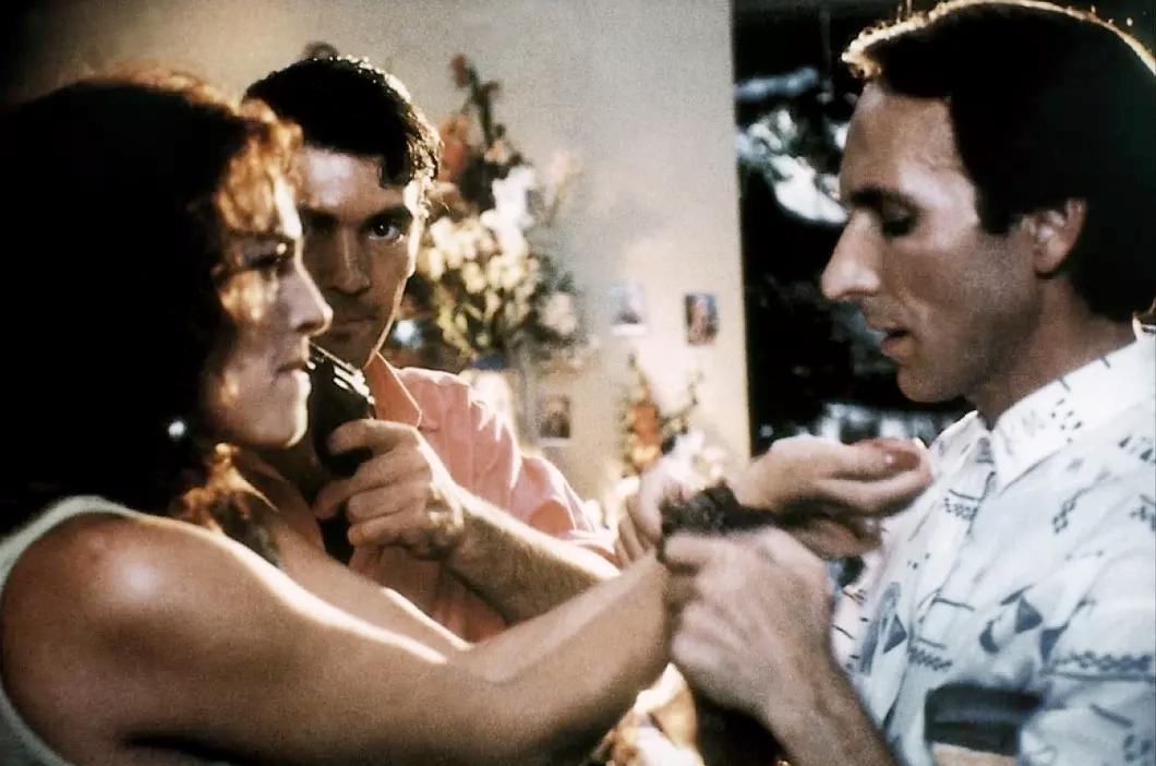 西班牙高分电影解说,西班牙电影看不见的客人