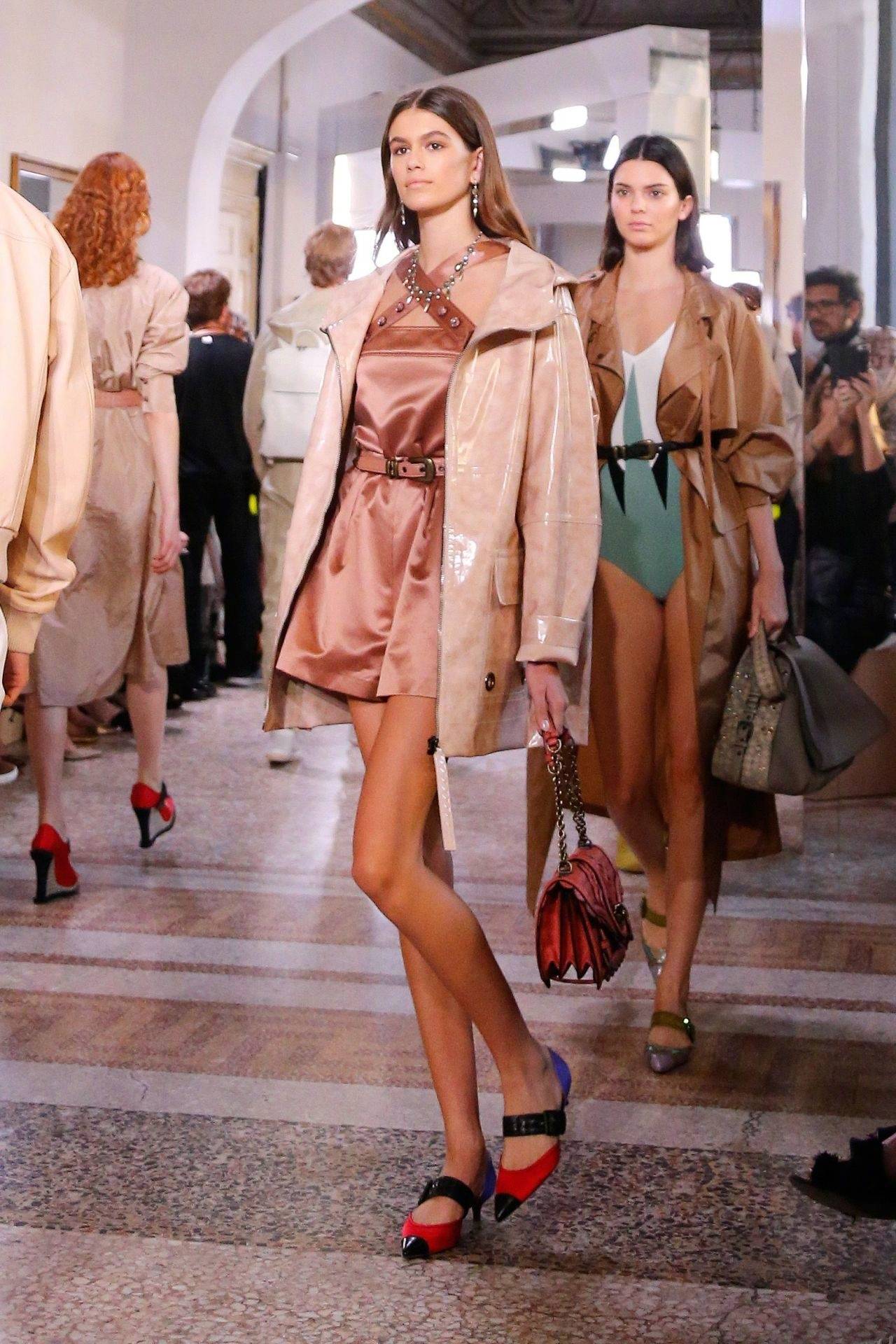 kaiagerber首秀视频,kaiagerber霸气侧漏