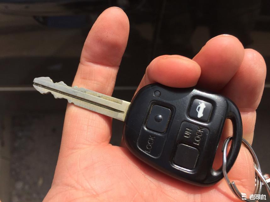 12年车只跑了9万公里正常吗,14万公里的6代丰田凯美瑞怎么样