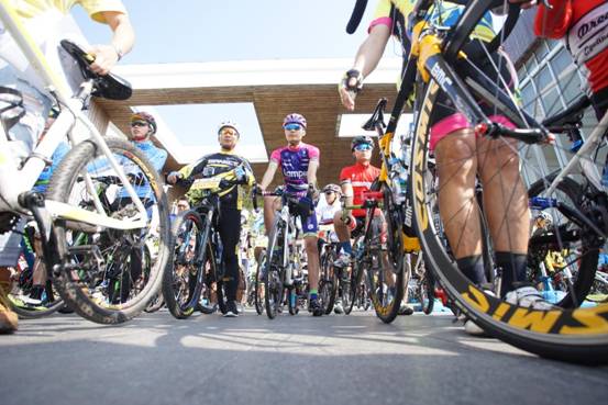 行者APP南北大穿越，联通线上线下渠道共同打造大型公益骑行赛事