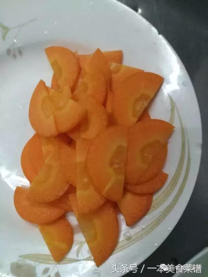 苦瓜炒肉要怎样炒苦瓜才不苦,苦瓜炒肉怎样炒苦瓜不苦