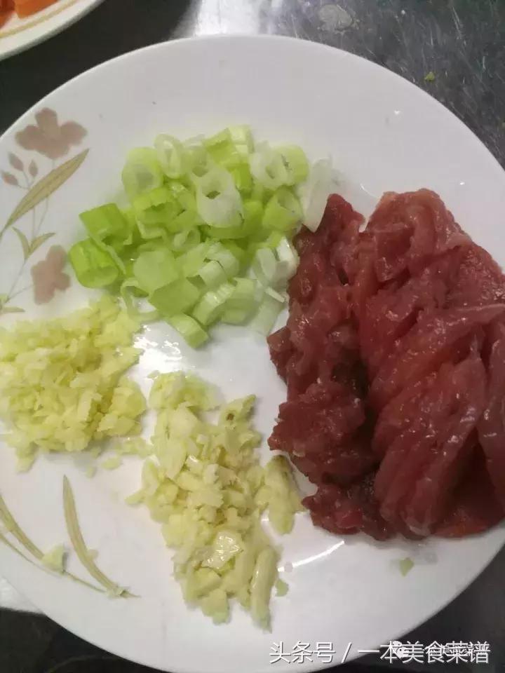 苦瓜炒肉要怎样炒苦瓜才不苦,苦瓜炒肉怎样炒苦瓜不苦