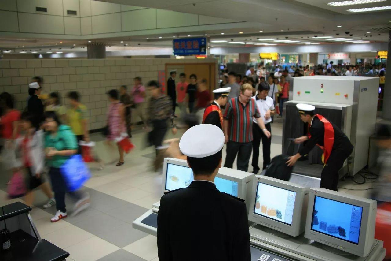 去香港买东西有必要去免税店买吗,香港千万不要买的几样东西