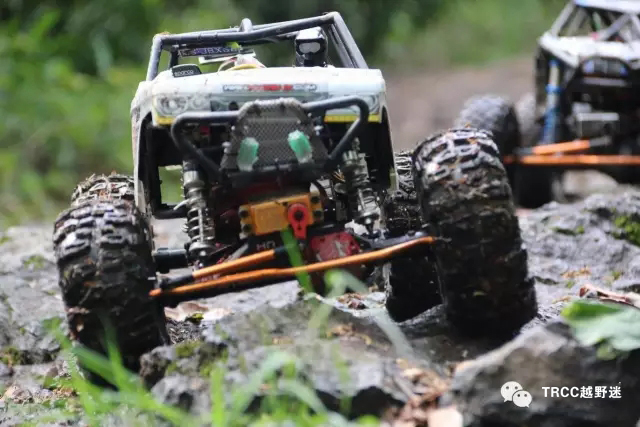 悍马遥控车模型 (悍马仿真玩具遥控车)