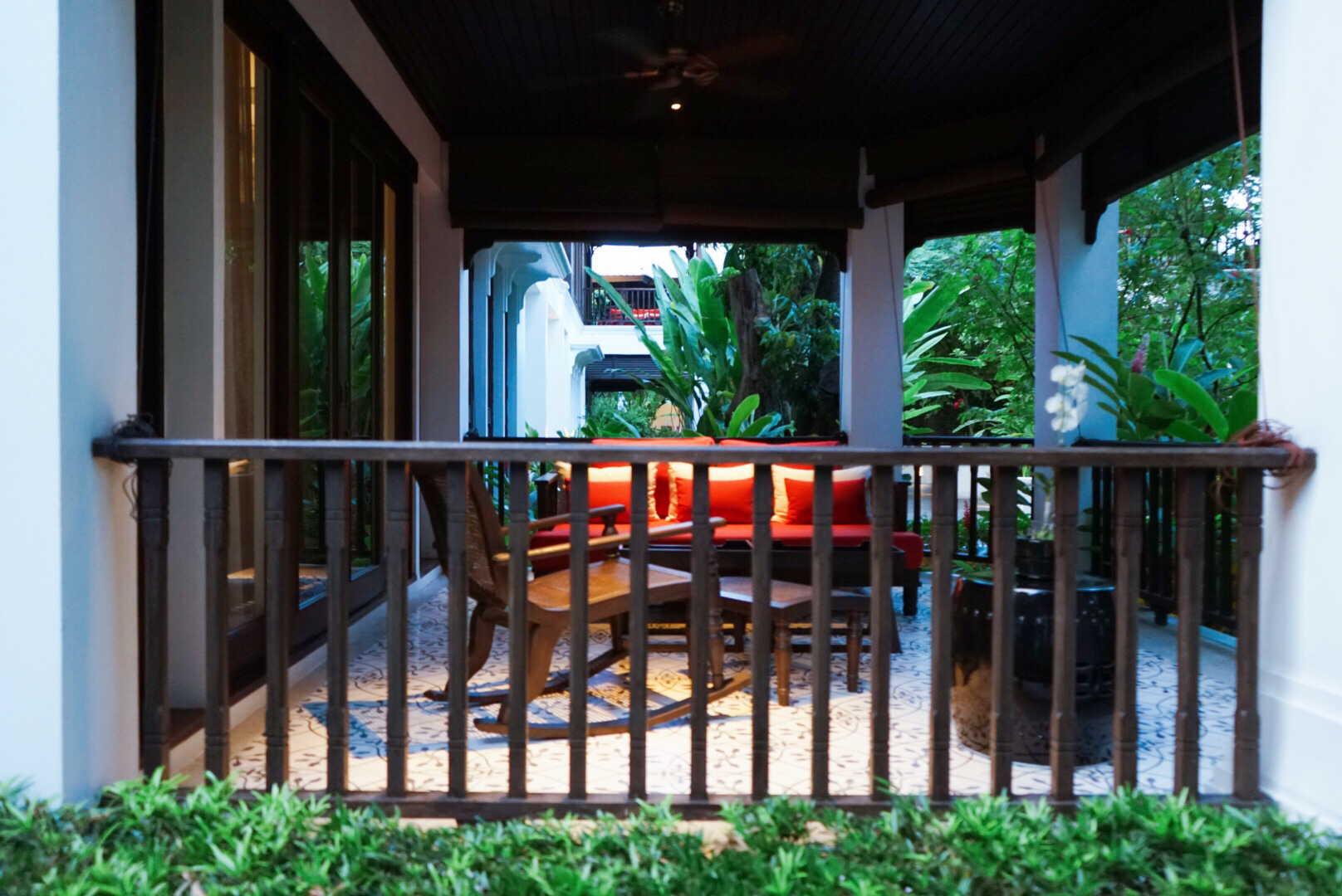 住进这家清迈的轻奢酒店,才知道,原来泰国旅行可以哪都不用去