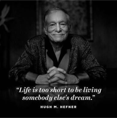 《花花公子》创始人离世，他只是有2000多名床伴的“花花公子”吗