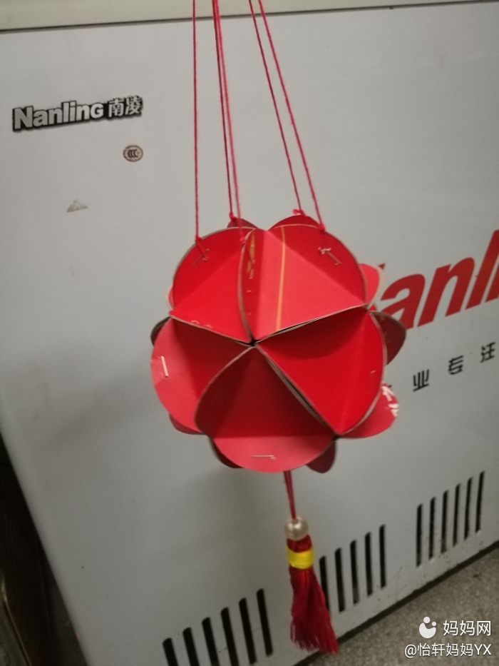 幼儿园第一个手工作品灯笼,幼儿园小朋友制作灯笼美篇